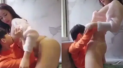 Chị gái lớn tuổi săn hồng hài nhi thành công